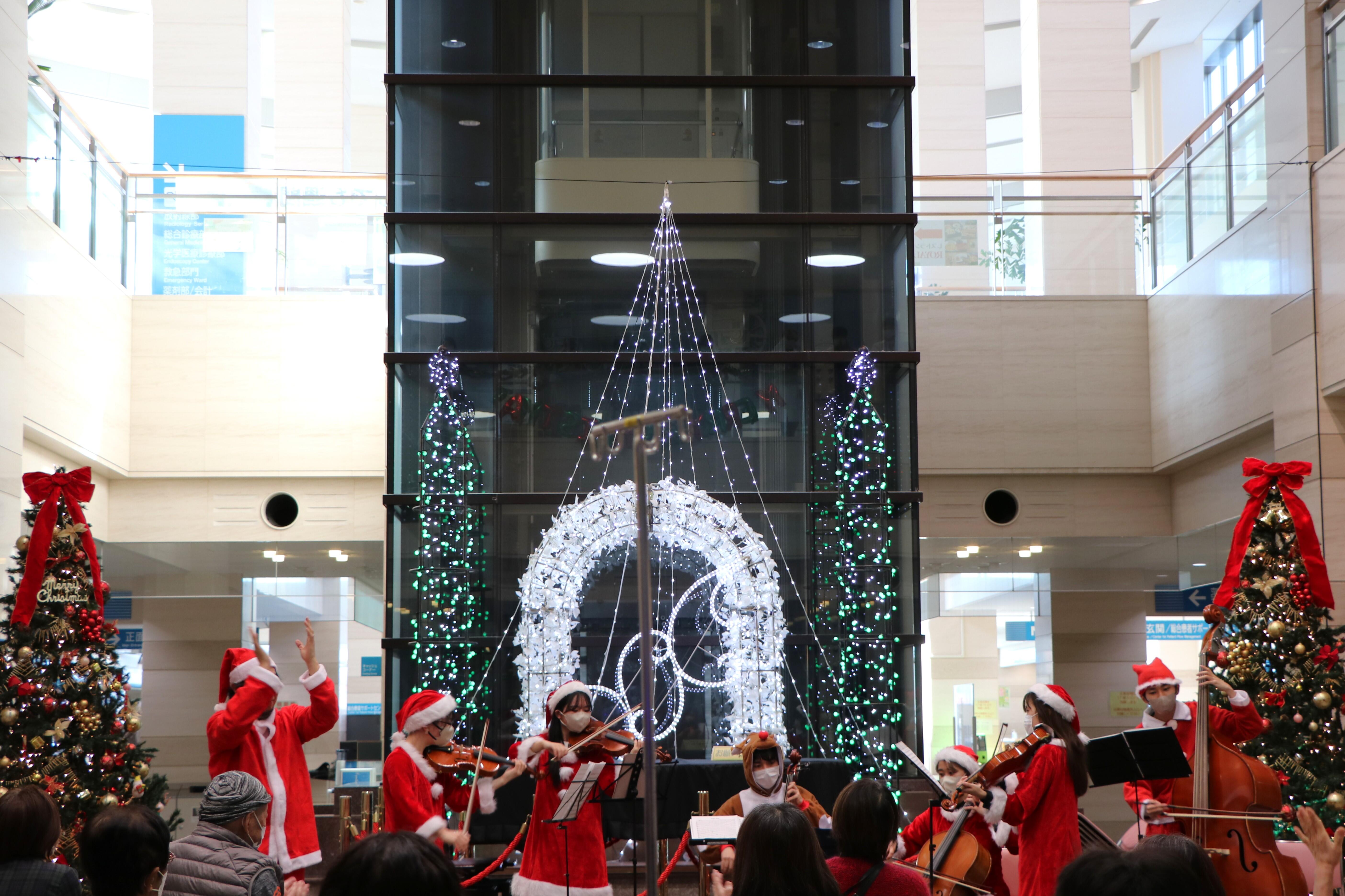 岐阜大学医学部室内合奏団の皆さん